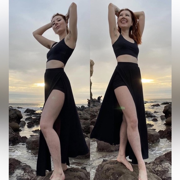 Free People Dresses & Skirts - Free People Beach Ribbed Maxi Skirt with Briefs Size Large